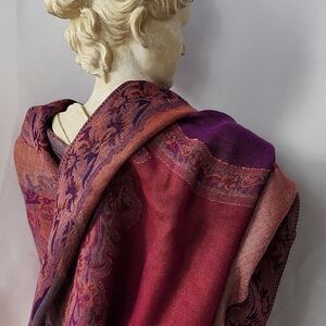 Rich Scarlet & Rust Toned Fringed Scarf With Floral Pattern